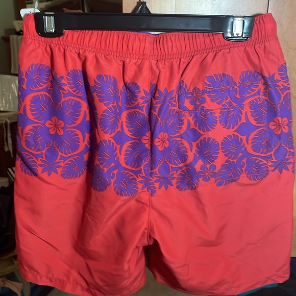 Men’s Tommy Bahama  red Swim trunks sz Small - Picture 2 of 3